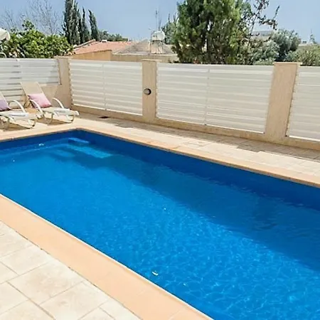 Oceanview Luxury 060 Apartament *